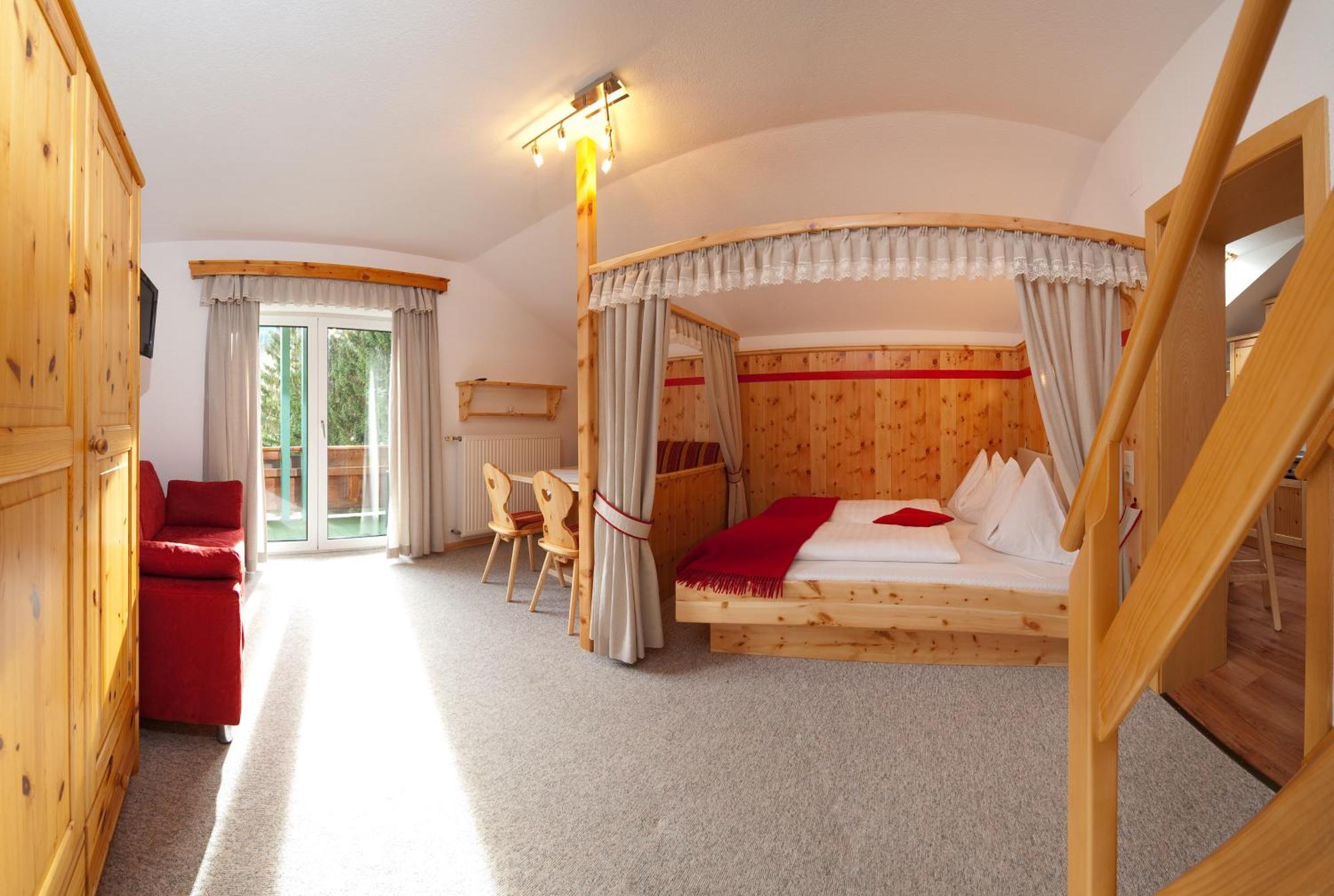 Moosbauerhof Apartment บาด ไคลน์เคิร์ชไฮม์ ภายนอก รูปภาพ